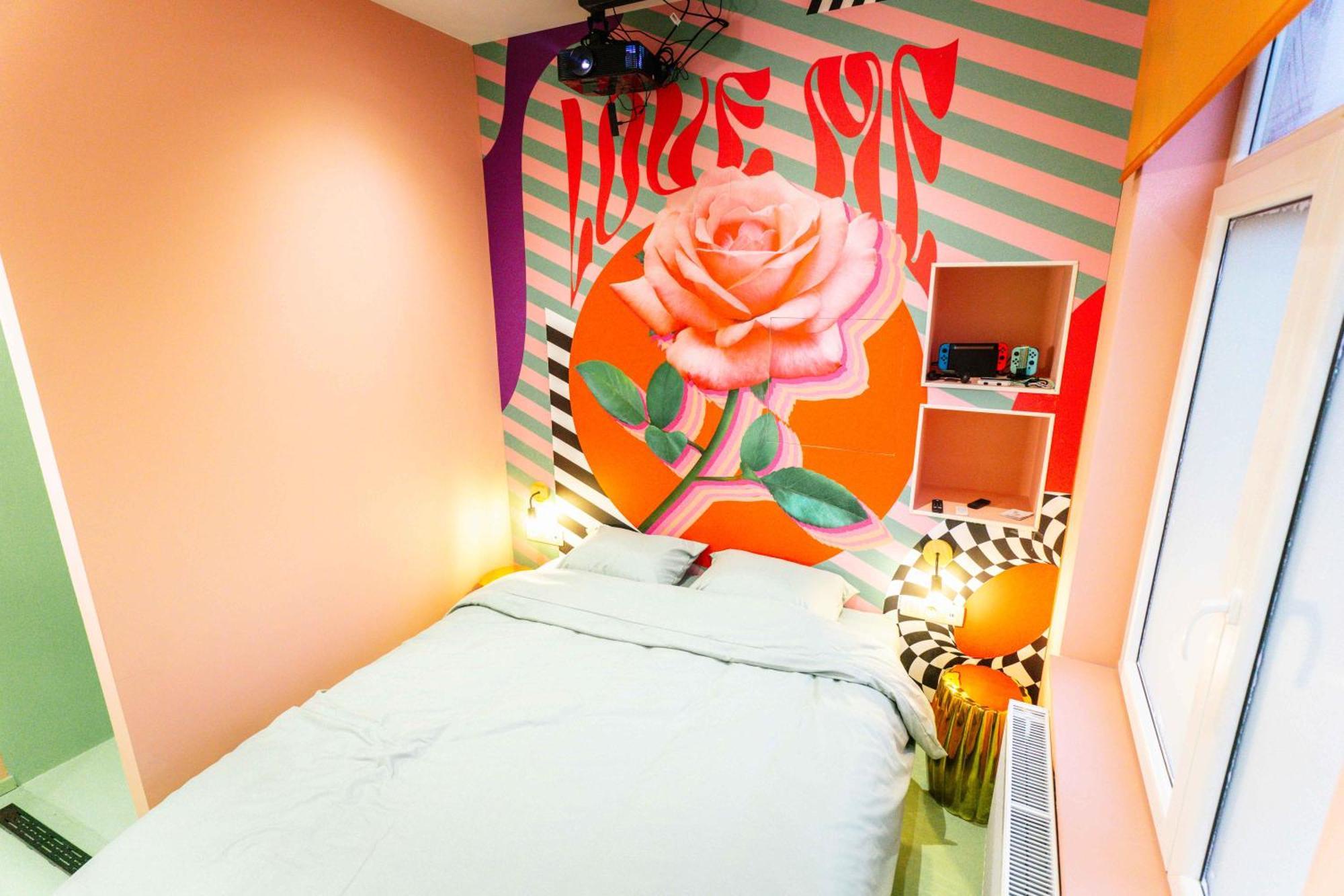 Capsule Flower - Balneo - Cinema - Billard - Nintendo Switch - Mons Centre Esterno foto