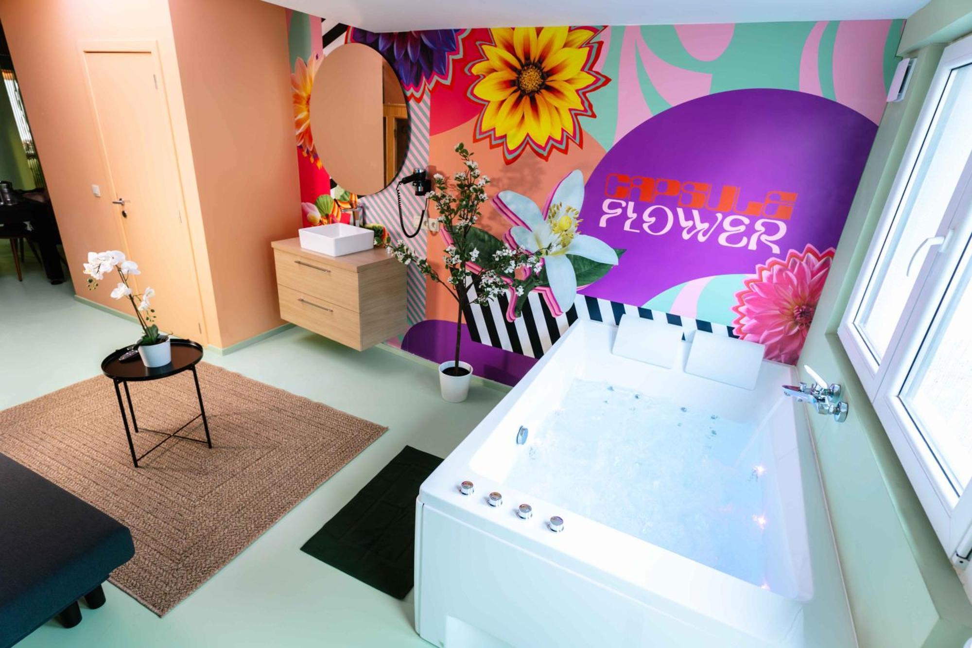Capsule Flower - Balneo - Cinema - Billard - Nintendo Switch - Mons Centre Esterno foto
